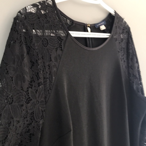 Tommy Hilfiger Dresses & Skirts - Tommy Hilfiger Black Dress with lace sleeves